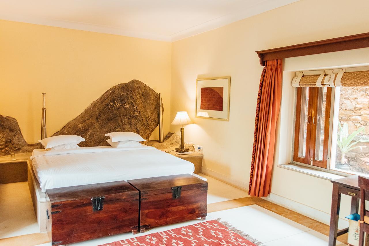 Devra Udaipur Hotell Eksteriør bilde