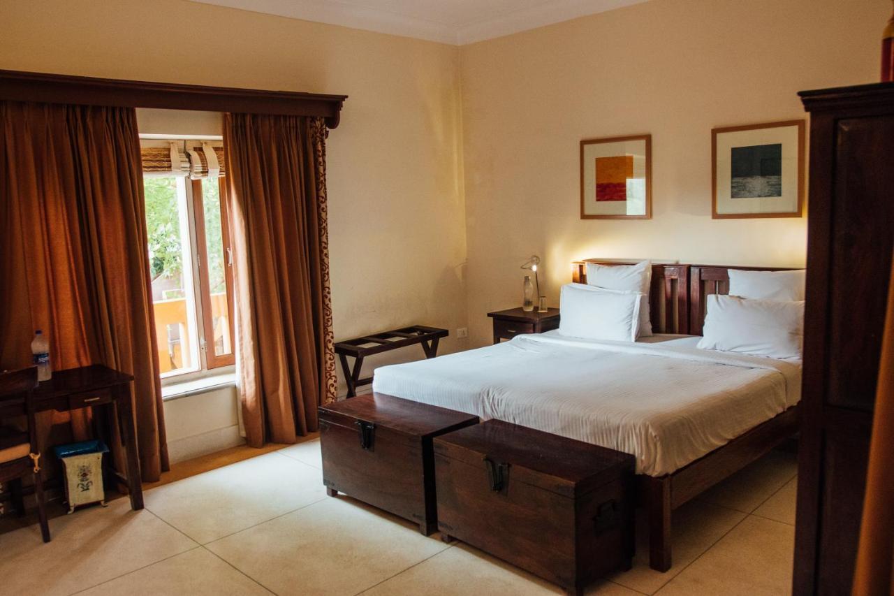 Devra Udaipur Hotell Eksteriør bilde
