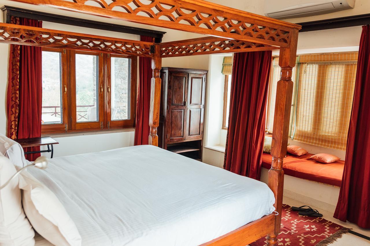 Devra Udaipur Hotell Eksteriør bilde