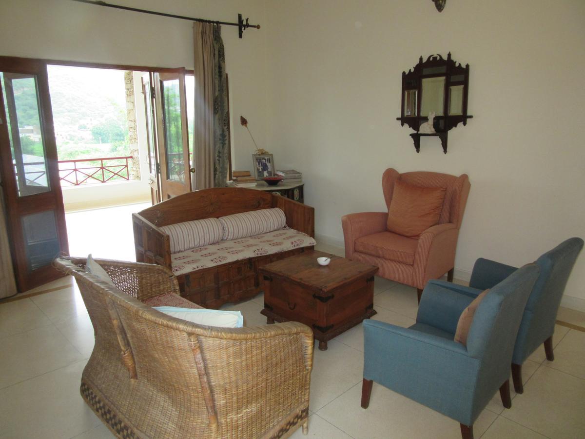 Devra Udaipur Hotell Eksteriør bilde